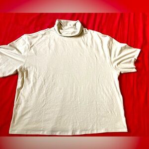 Lululemon cropped beige top . Medium